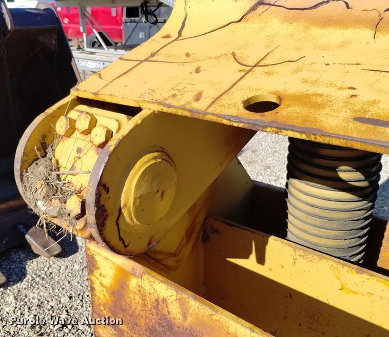 image for item EG9954 Caterpillar push block