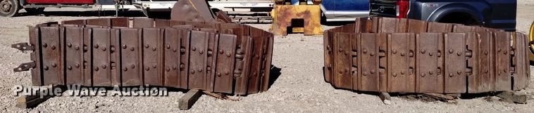 image for item EG9956 Dozer tracks