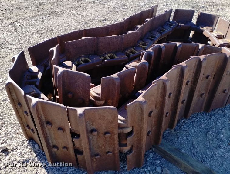 image for item EG9956 Dozer tracks