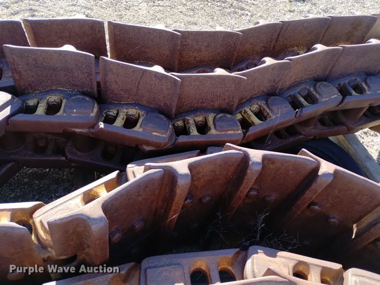 image for item EG9956 Dozer tracks