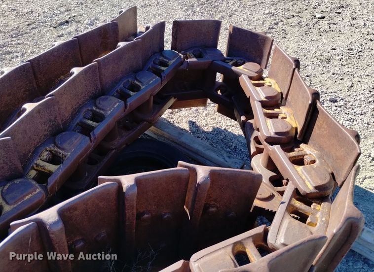 image for item EG9956 Dozer tracks