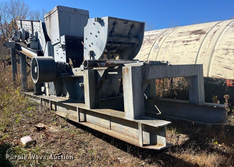 image for item EH2917 Eagle crusher