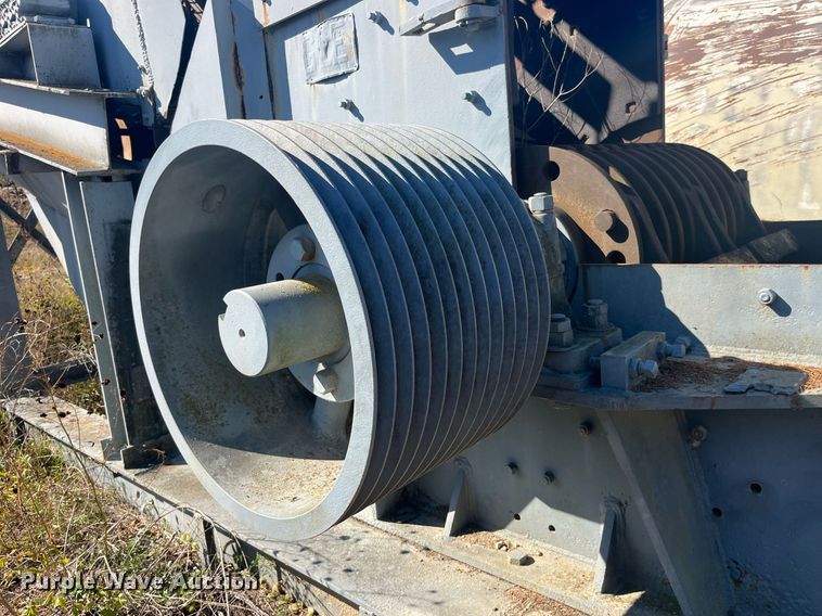 image for item EH2917 Eagle crusher