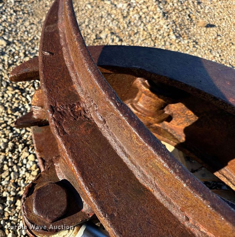 image for item EH7210 Grapple