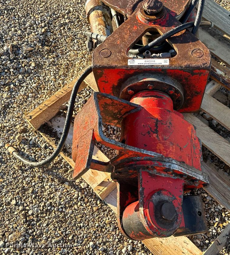 image for item EH7210 Grapple