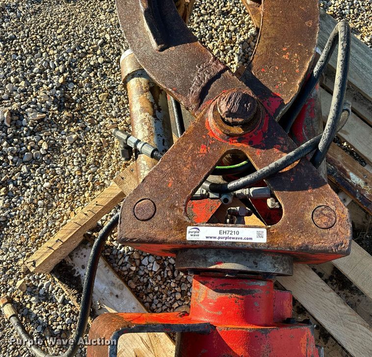 image for item EH7210 Grapple