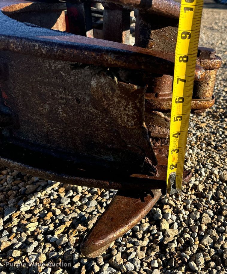 image for item EH7210 Grapple