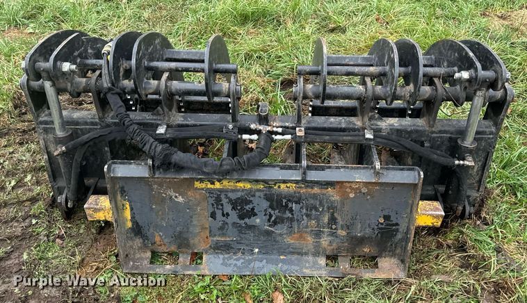 image for item EH7224 Skid steer grapple bucket