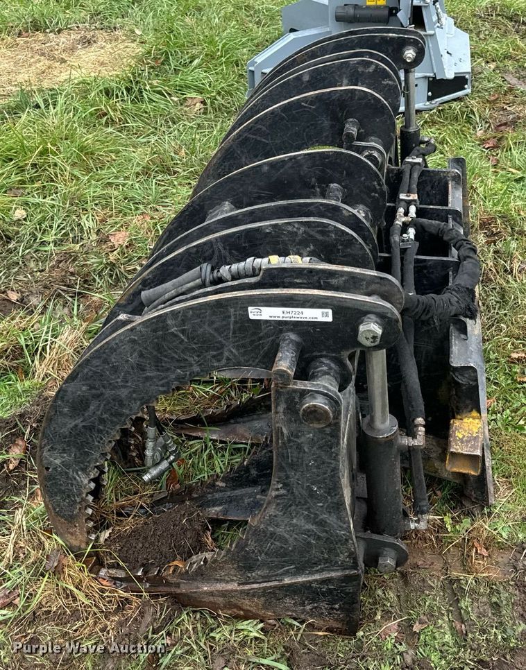 image for item EH7224 Skid steer grapple bucket