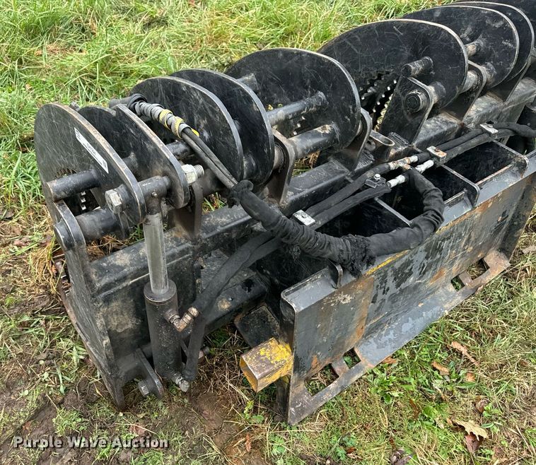 image for item EH7224 Skid steer grapple bucket