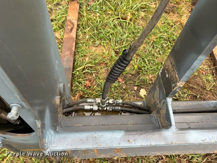 image for item EH7225 Skid steer grapple bucket