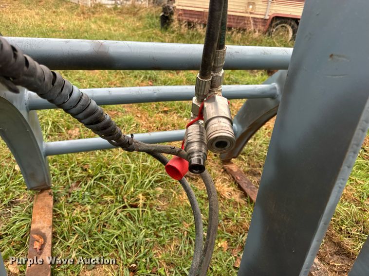 image for item EH7225 Skid steer grapple bucket