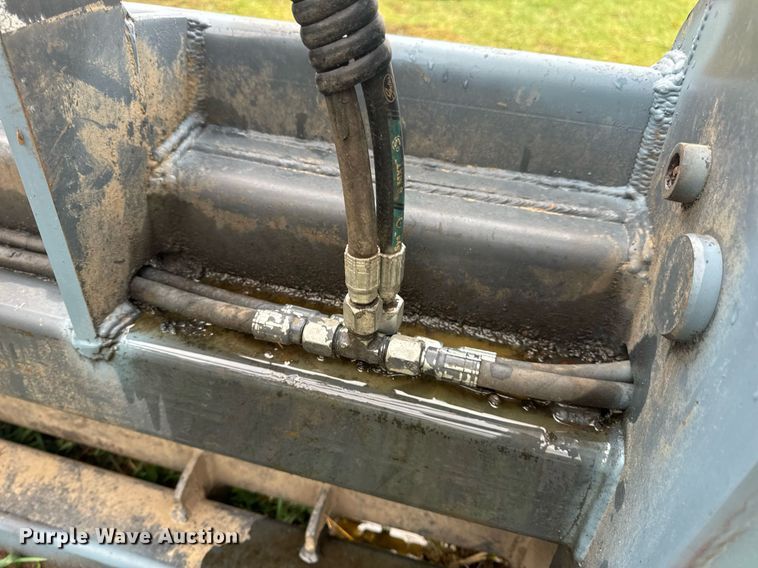image for item EH7225 Skid steer grapple bucket
