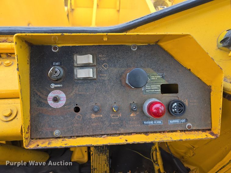 image for item EI4066 1981 Michigan 125C GM wheel loader