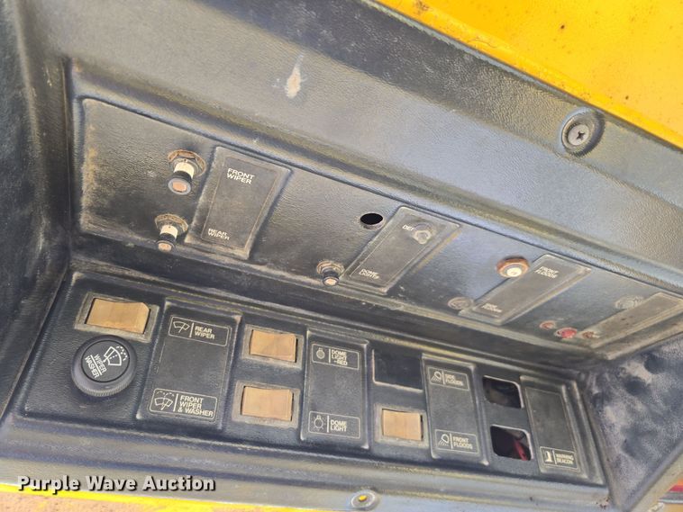 image for item EI4066 1981 Michigan 125C GM wheel loader