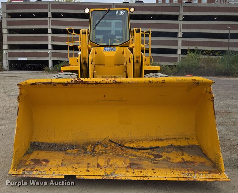 image for item EI4067 1987 Michigan  125CC wheel loader