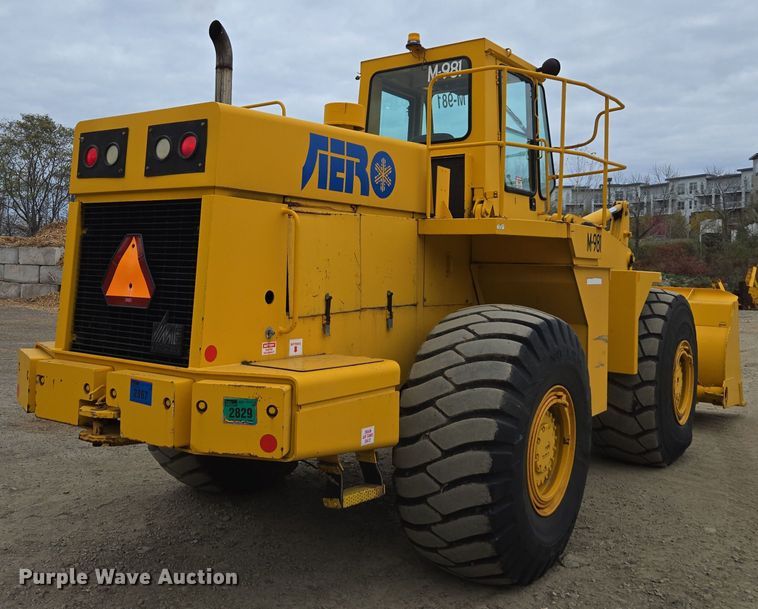 image for item EI4067 1987 Michigan  125CC wheel loader