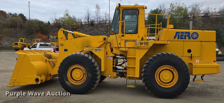 image for item EI4067 1987 Michigan  125CC wheel loader