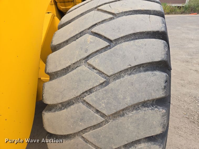 image for item EI4067 1987 Michigan  125CC wheel loader