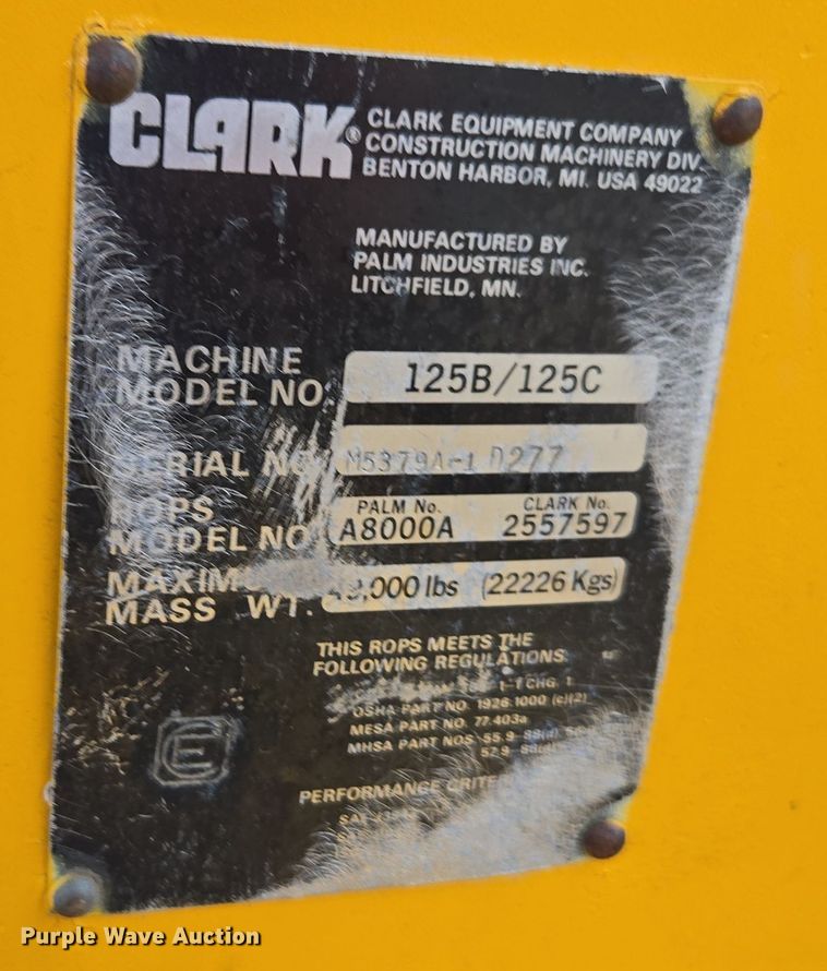 image for item EI4067 1987 Michigan  125CC wheel loader