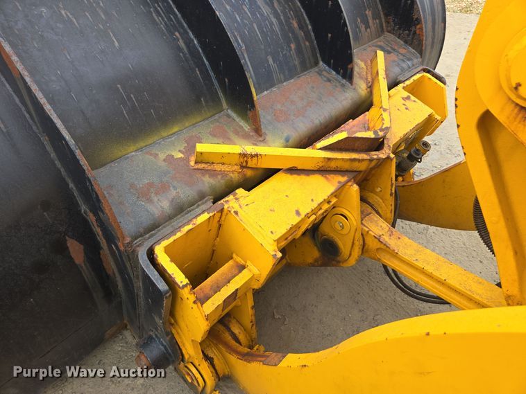 image for item EI4068 1998 Case 621B wheel loader