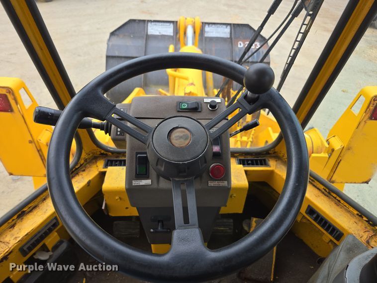 image for item EI4068 1998 Case 621B wheel loader