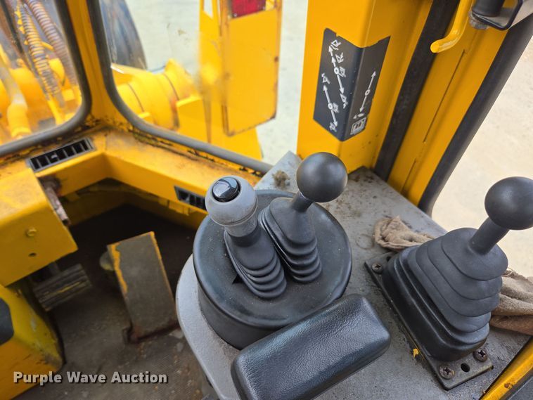 image for item EI4068 1998 Case 621B wheel loader