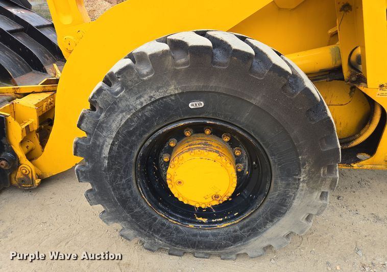 image for item EI4068 1998 Case 621B wheel loader