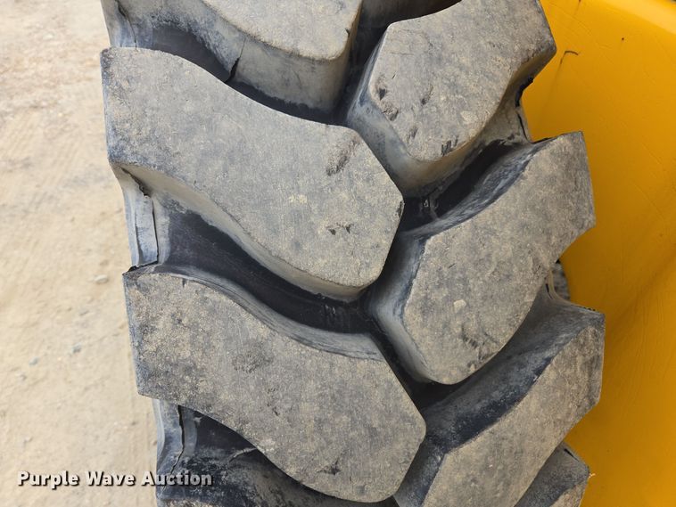 image for item EI4068 1998 Case 621B wheel loader