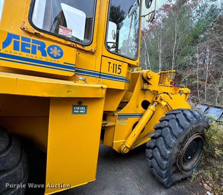 image for item EI4069 1987 Trojan 1900Z wheel loader
