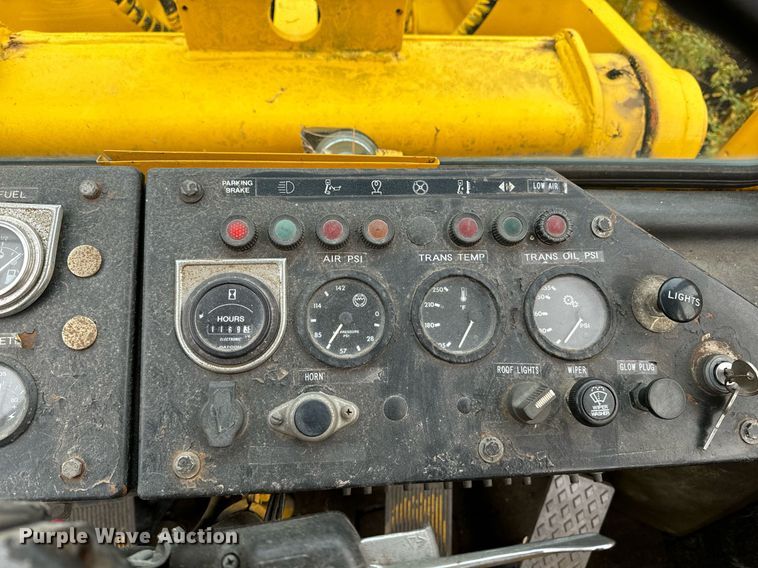 image for item EI4069 1987 Trojan 1900Z wheel loader