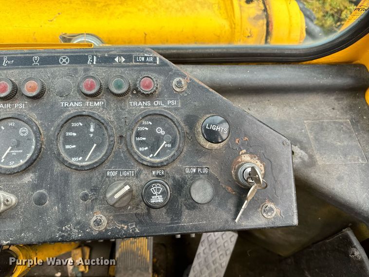 image for item EI4069 1987 Trojan 1900Z wheel loader