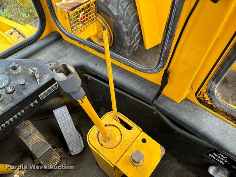 image for item EI4069 1987 Trojan 1900Z wheel loader