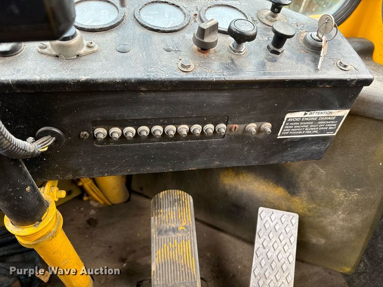 image for item EI4069 1987 Trojan 1900Z wheel loader