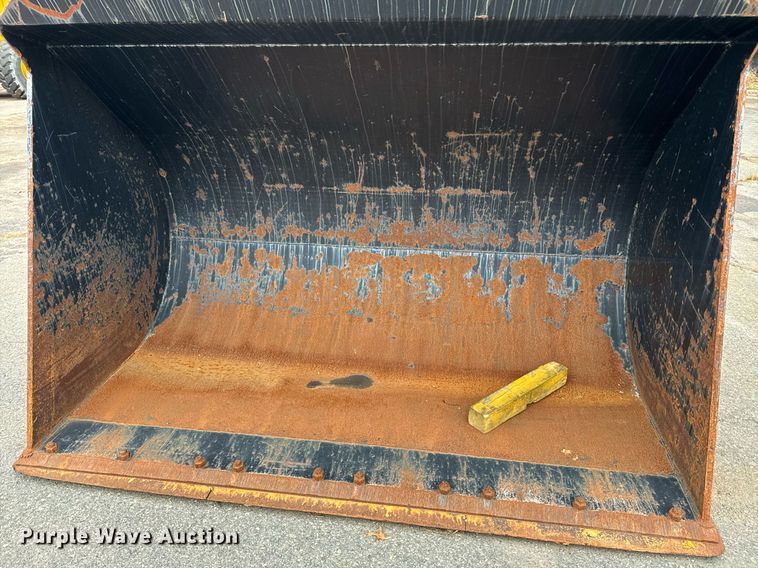 image for item EI4070 1996 Case 621B wheel loader