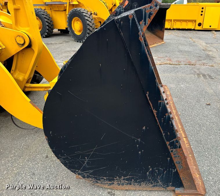 image for item EI4070 1996 Case 621B wheel loader