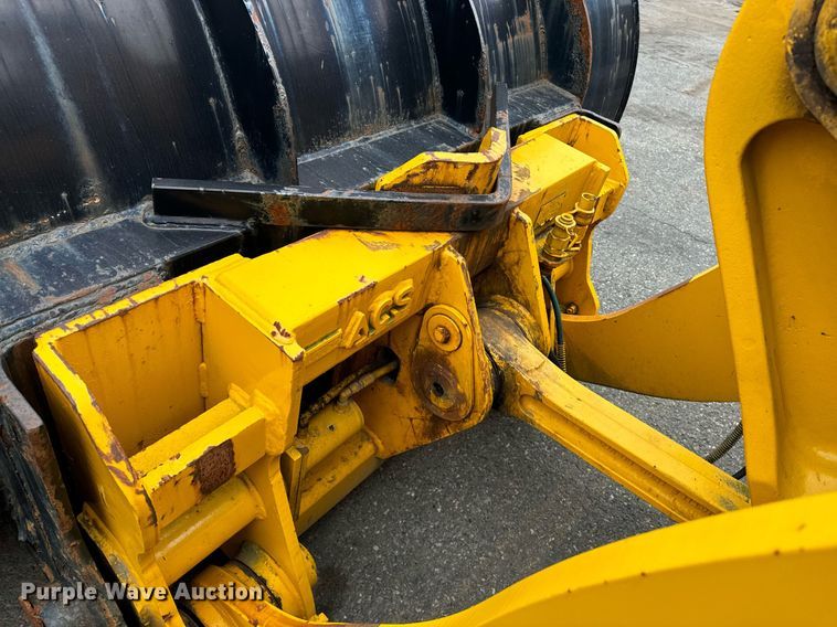 image for item EI4070 1996 Case 621B wheel loader