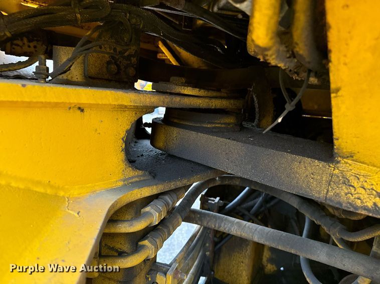 image for item EI4070 1996 Case 621B wheel loader