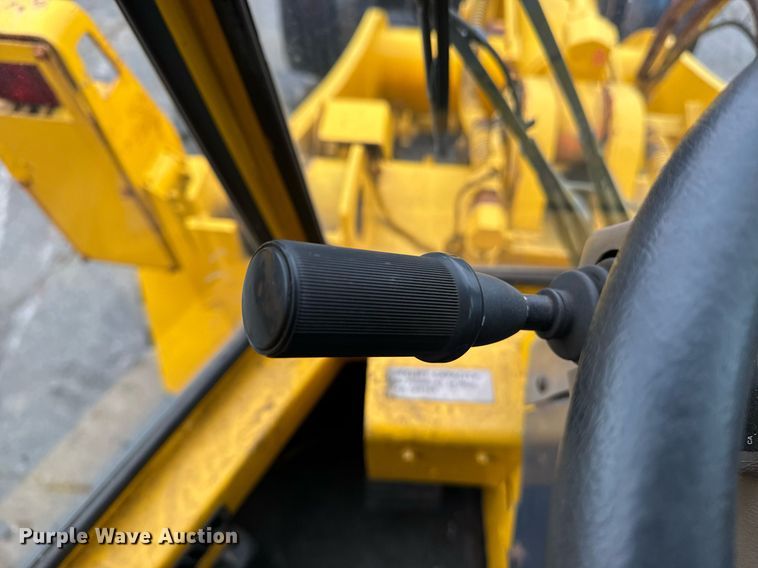 image for item EI4070 1996 Case 621B wheel loader