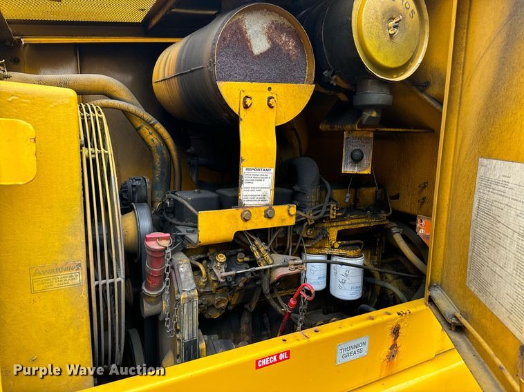 image for item EI4070 1996 Case 621B wheel loader