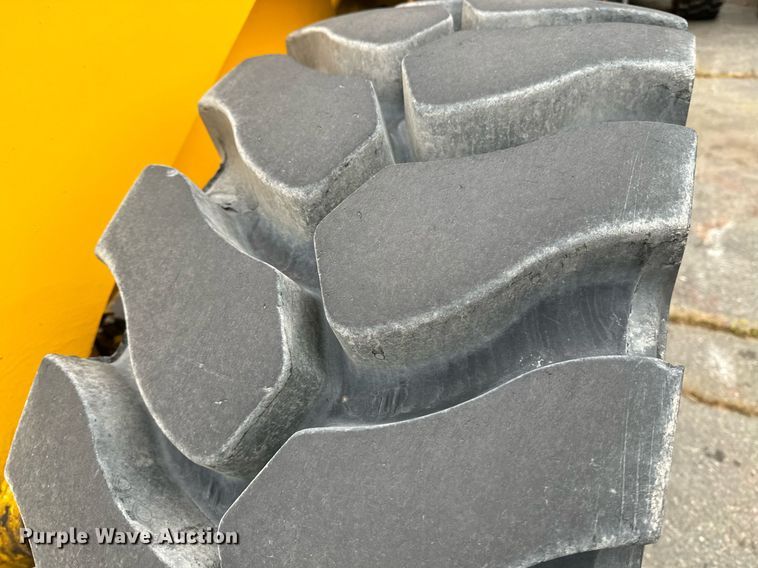 image for item EI4070 1996 Case 621B wheel loader