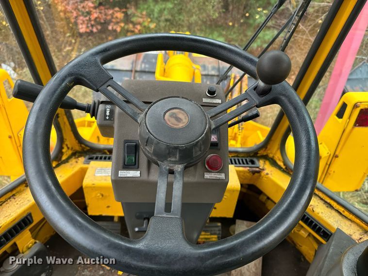 image for item EI4071 1996 Case 621B wheel loader