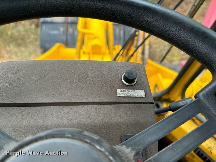 image for item EI4071 1996 Case 621B wheel loader