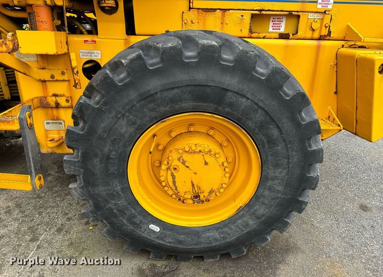 image for item EI4071 1996 Case 621B wheel loader