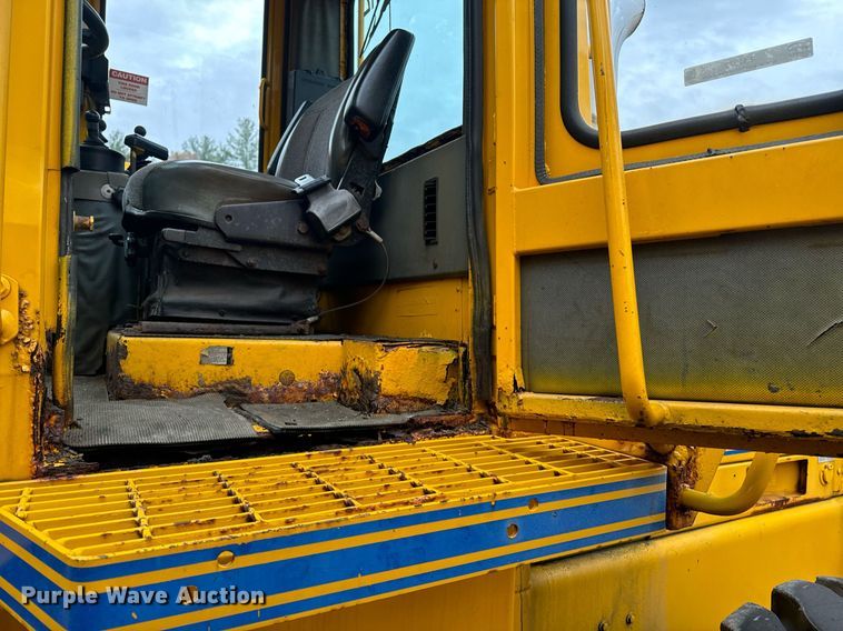 image for item EI4072 1996 Case 621B wheel loader