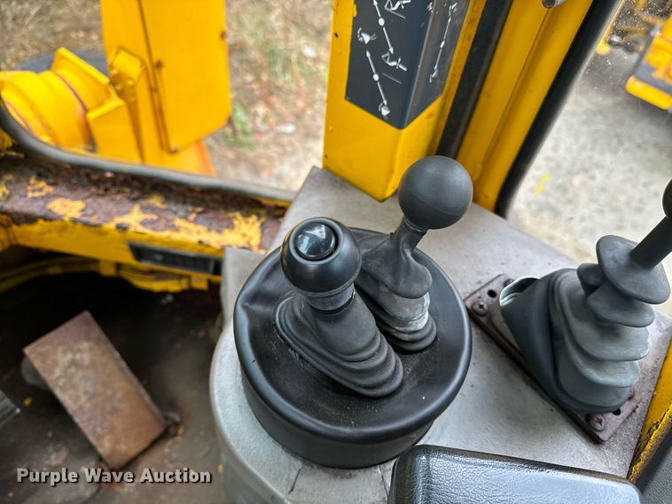 image for item EI4072 1996 Case 621B wheel loader