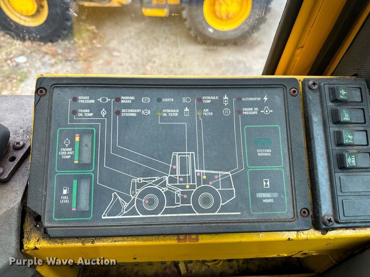 image for item EI4072 1996 Case 621B wheel loader