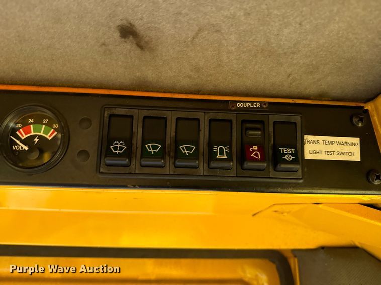 image for item EI4072 1996 Case 621B wheel loader