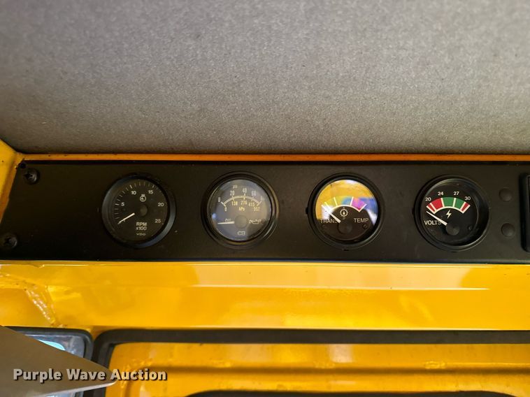 image for item EI4072 1996 Case 621B wheel loader