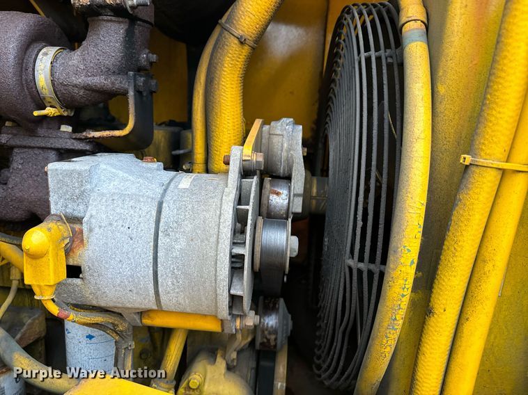 image for item EI4072 1996 Case 621B wheel loader